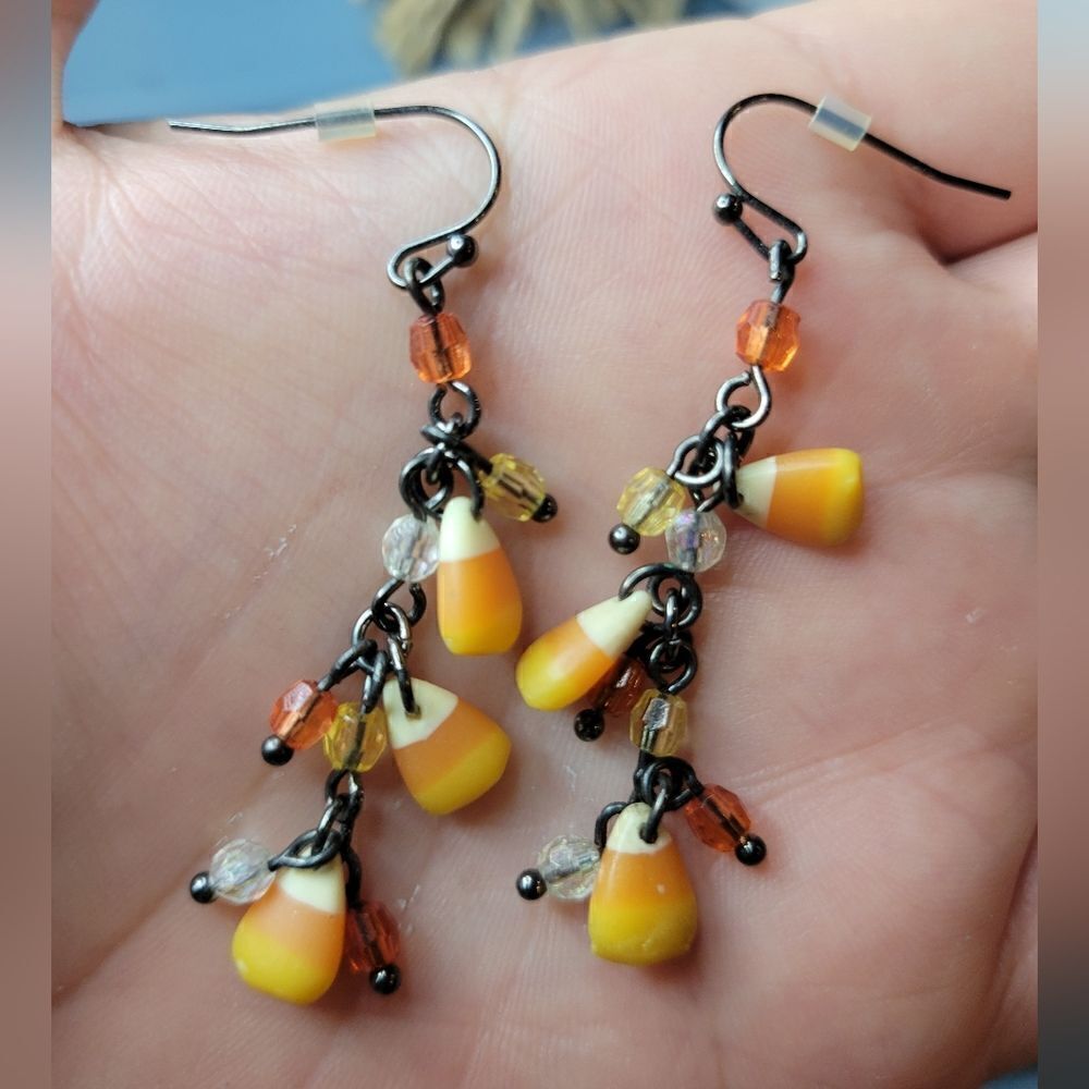 Holiday earrings - Picture 8 of 9